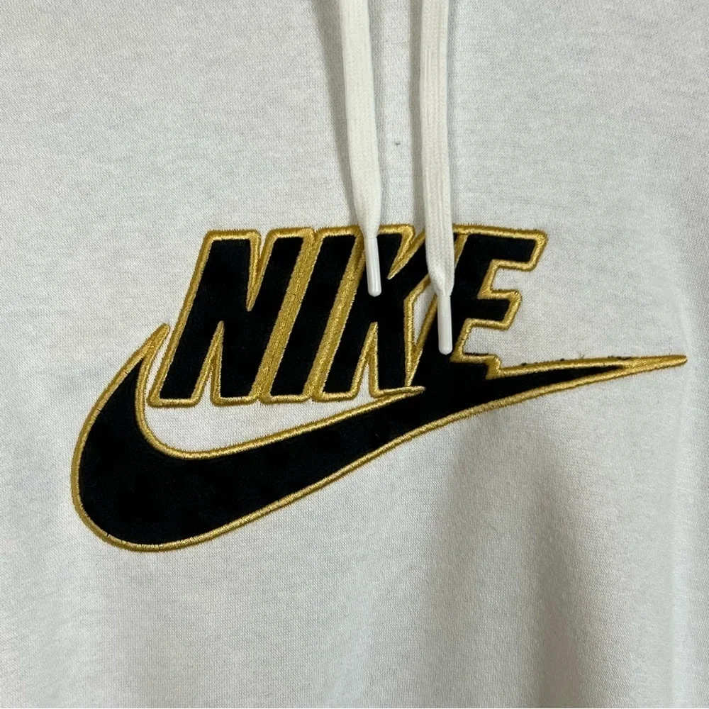 Nike Women’s White Sweater Pullovere Hoodie Size XL